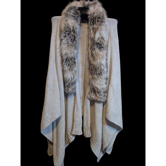 Faux Fur Trimmed Elegant Poncho Wrap Women One Size Outerwear Layering Fall... - Picture 1 of 6